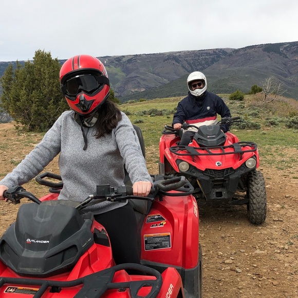 Meet your Posh Ambassador - Picture 3 of 9